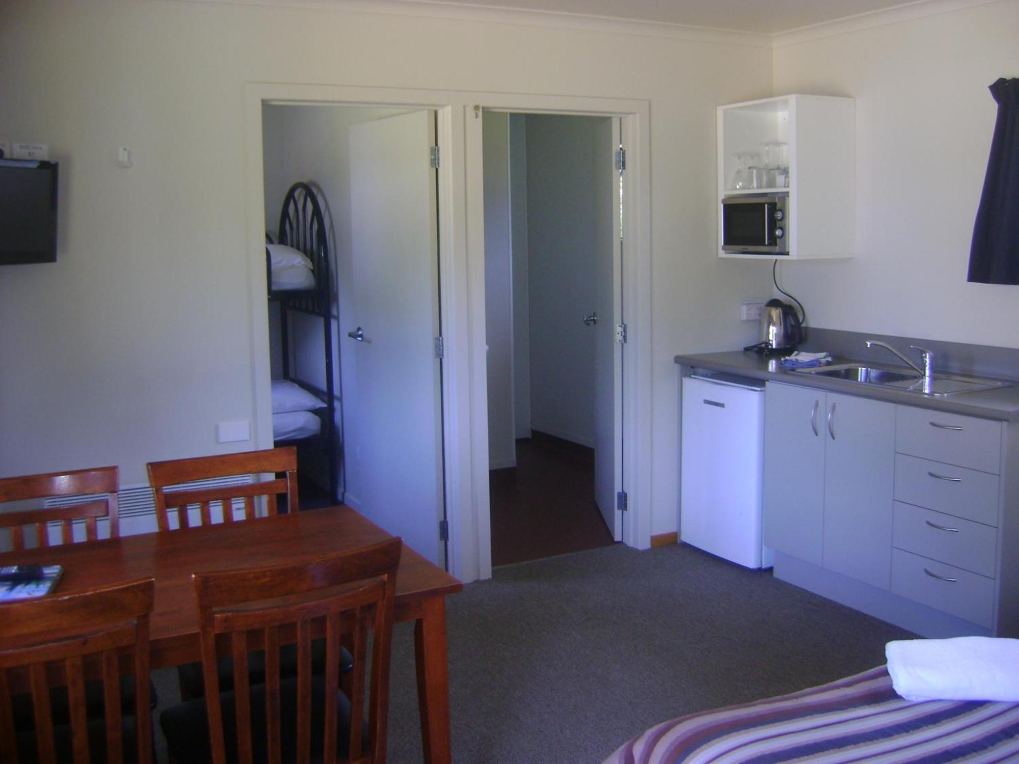 Catlins Newhaven Holiday Park Owaka Quarto foto