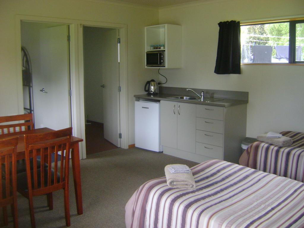 Catlins Newhaven Holiday Park Owaka Quarto foto